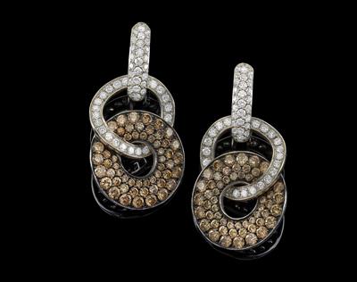 A pair of brilliant pendant earrings total weight c. 5.15 ct - Gioielli