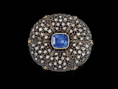 A diamond and sapphire brooch by Buccellati - Klenoty