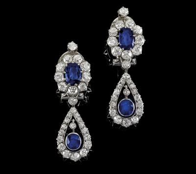 A pair of diamond and sapphire ear pendants - Klenoty