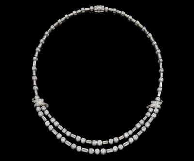 A diamond necklace total weight c. 12 ct - Gioielli