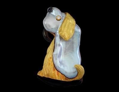 A cultured pearl brooch by Schullin in the shape of a dog - Klenoty