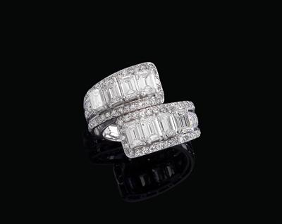 A diamond ring total weight c. 4.40 ct - Jewellery