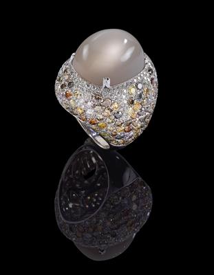 A brilliant and moonstone ring - Gioielli