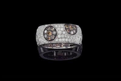 A brilliant ring total weight c. 2.15 ct - Jewellery