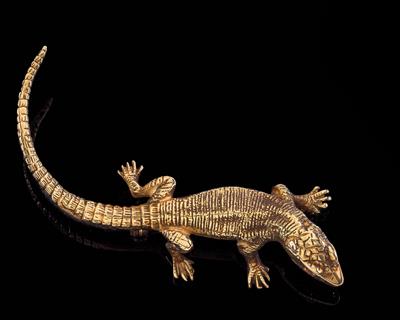 A brooch in the shape of a lizard - Klenoty