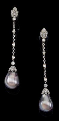 A pair of diamond and Oriental pearl ear pendants - Klenoty