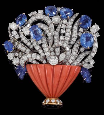A diamond and sapphire brooch by F. Moroni - Jewellery