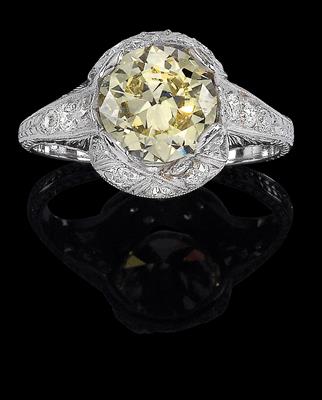 A fancy yellow natural colour diamond ring 1.83 ct - Klenoty
