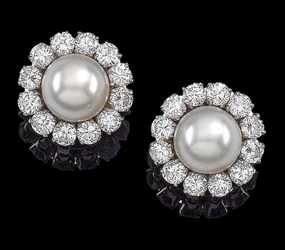 A pair of brilliant and cultured pearl ear clips - Jewellery