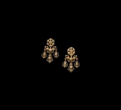 A pair of old-cut diamond ear pendants - Klenoty