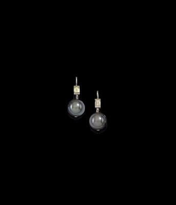 A pair of diamond and South Sea cultured pearl ear pendants (Tahiti) - Jewellery