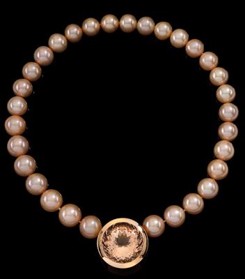 A morganite and cultured freshwater pearl necklace - Jewellery