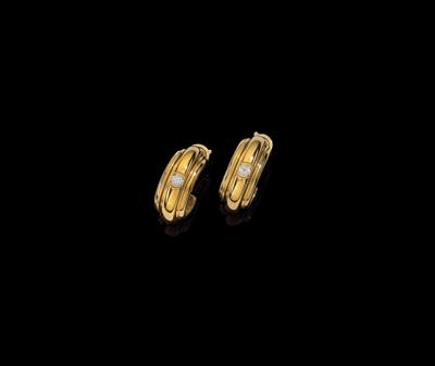 A pair of brilliant ear clips by Piaget total weight c. 0.25 ct - Klenoty