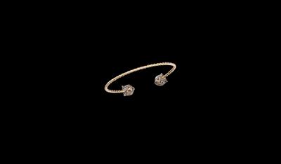 A ‘cat’ cuff bracelet by Gucci - Gioielli