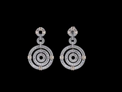 A pair of diamond pendant ear clips total weight c. 20 ct - Klenoty