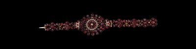 A garnet bracelet from an old European aristocratic collection - Jewellery