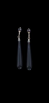 A pair of onyx ear pendants - Gioielli