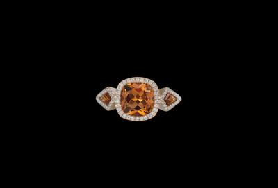 A Brilliant and Citrine Ring - Klenoty