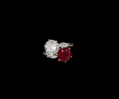 A Diamond Ring with an Untreated Ruby c. 3 ct - Jewellery