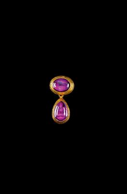 An Amethyst Brooch - Jewellery