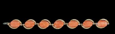 A Brilliant and Coral Bracelet - Klenoty