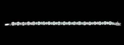A Diamond Bracelet, Total Weight c. 12 ct - Gioielli