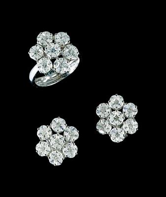 A Diamond Set, Total Weight c. 4.50 ct - Jewellery