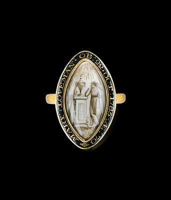 A Memorial Ring - Jewellery