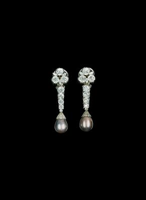 A Pair of South Sea Cultured Pearl and Diamond Ear Clips - Jewellery