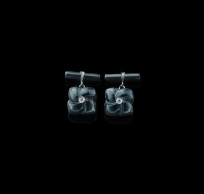 A Pair of Brilliant and Onyx Cufflinks - Klenoty