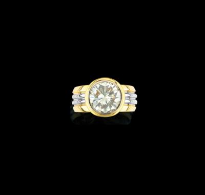 A Brilliant Solitaire Ring c. 4.30 ct - Jewellery