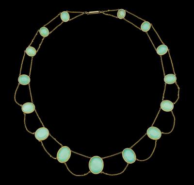 A Chrysoprase Necklace - Jewellery