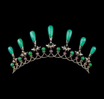 A Chrysoprase Diadem - Klenoty