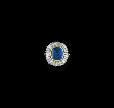 A Diamond Ring with Untreated Sapphire c. 7.20 ct - Jewellery