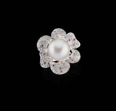 A Cultured Pearl and Brilliant Ring, Total Weight. 3 ct - Gioielli