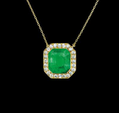 An Adjustable Emerald Necklace by Petochi c. 25 ct - Gioielli