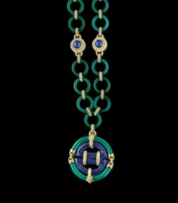 A brilliant necklace with green stained chalcedony - Šperky