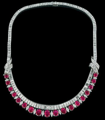 A necklace with diamonds total weight c. 30 ct and untreated rubies total weight c. 20 ct - Gioielli