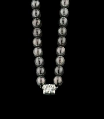 A diamond solitaire necklace, c. 6.30 ct - Gioielli