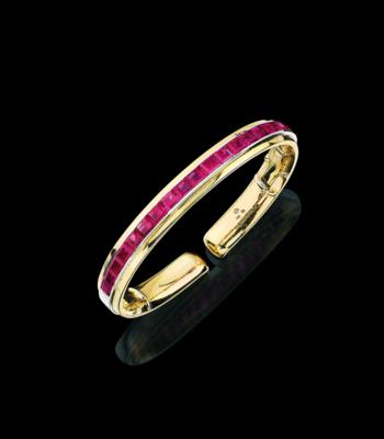 A ruby cuff bracelet by Hemmerle, total weight c. 7.50 ct - Jewels