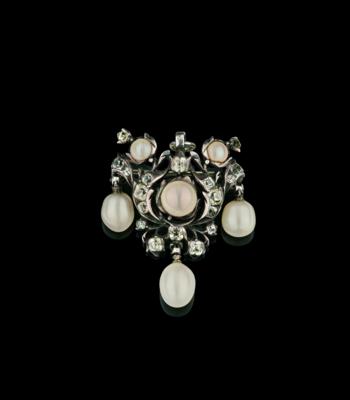 An Oriental and cultured pearl pendant - Šperky