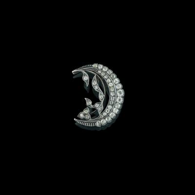 An old-cut diamond ‘moon’ brooch total weight c. 3 ct - Exquisite Jewels