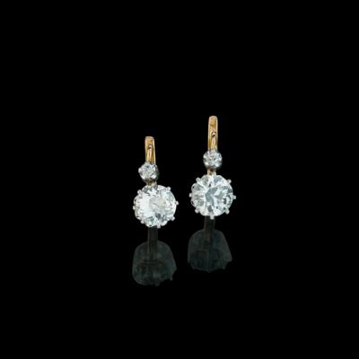 A pair of old-cut diamond earrings, total weight c. 2.40 ct - Exquisite Jewels