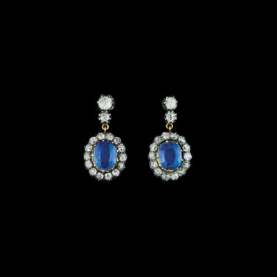 A pair of old-cut diamond and sapphire ear stud pendants - Exkluzivní šperky