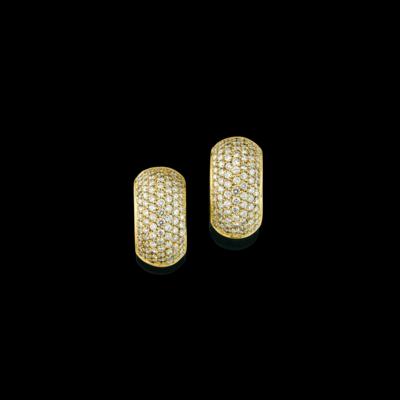 A pair of brilliant ear clips, total weight c. 2.90 ct - Gioielli scelti