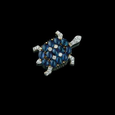 A brilliant and sapphire tortoise pendant - Exquisite Jewels