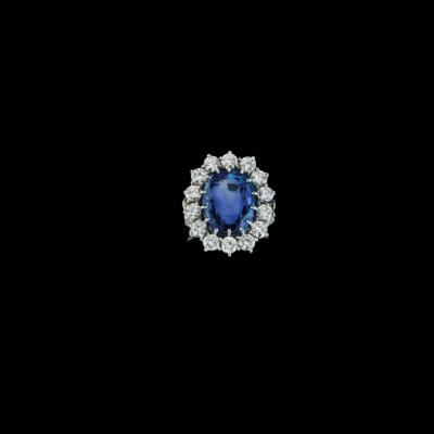 A brilliant ring with untreated sapphire c. 8.50 ct - Exquisite Jewels