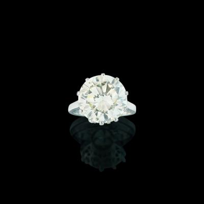 A brilliant solitaire ring c. 7.40 ct - Exkluzivní šperky