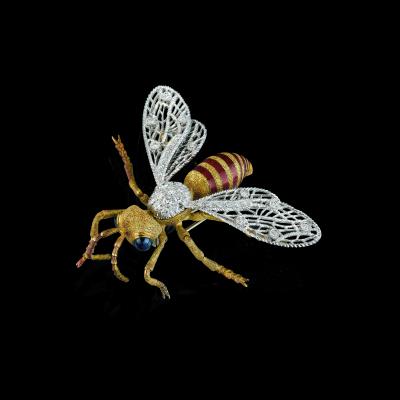 A hornet brooch by Buccellati - Exquisite Jewels