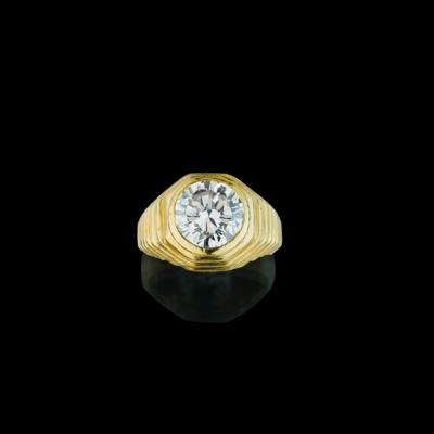 A brilliant solitaire ring by Bulgari c. 4.59 ct - Exquisite Jewels